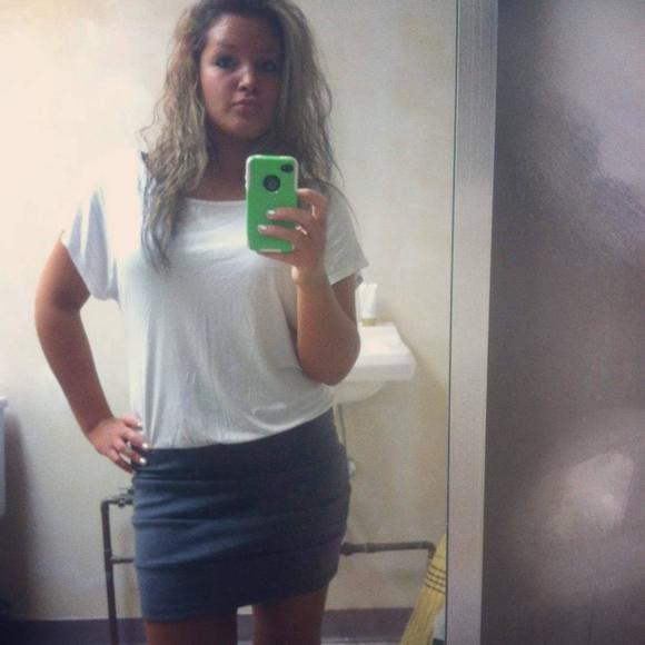 Meet your Posher, Tayllor - Picture 1 of 1